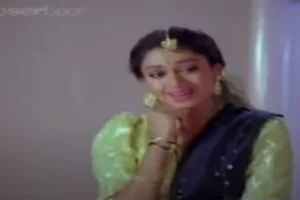 Olathumbathirunnooyaladum Lyrics