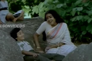 Thumbi Vaa Thumbakudathin Lyrics