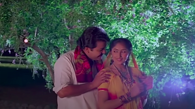 Kunjikiliye Koodevide Lyrics | Malayalam Movie Indrajaalam | Mohanalal ...